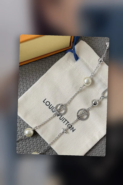 NB - LOV Jewelry - 424