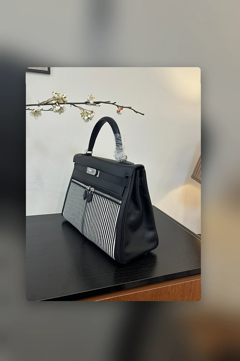 NB - HMS Bag - 474