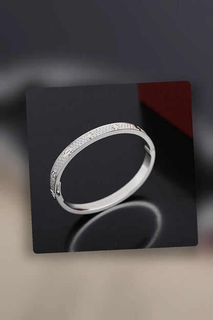 NB - CRA Jewelry - 423
