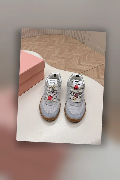 NB - MMU Women Shoes - 670