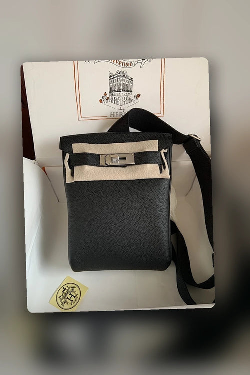 NB - HMS Bag - 1352