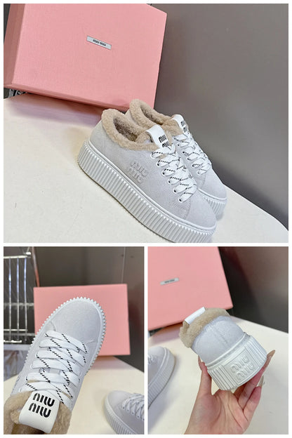 NB - MMU Women Shoes - 410
