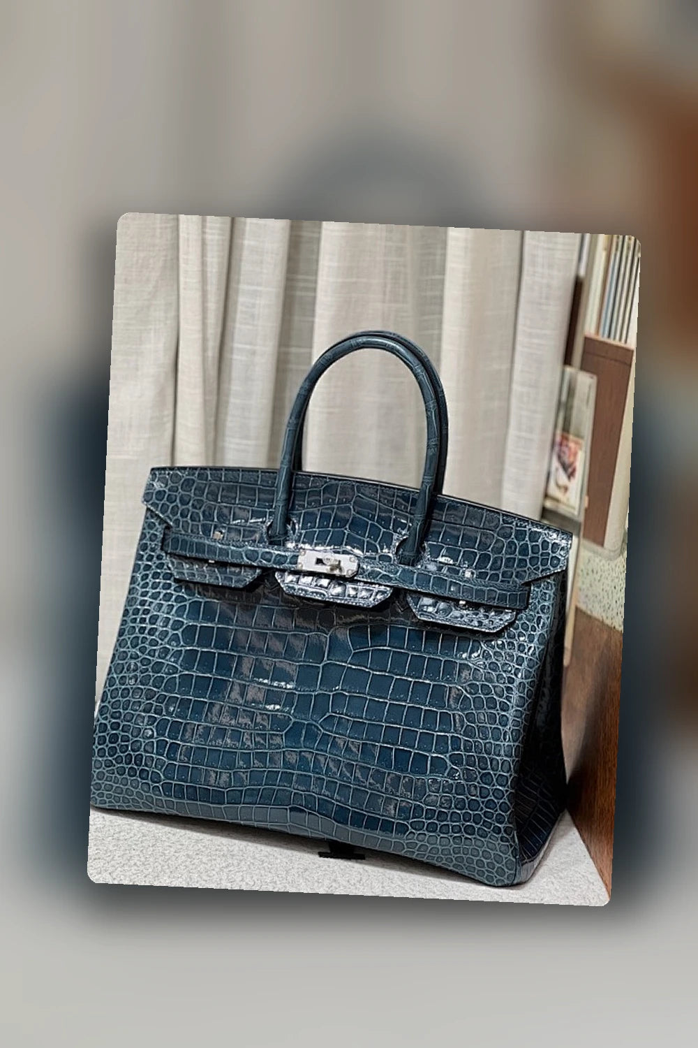 NB - HMS Bag - 942