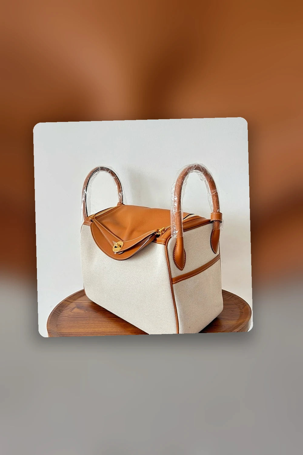 NB - HMS Bag - 1587