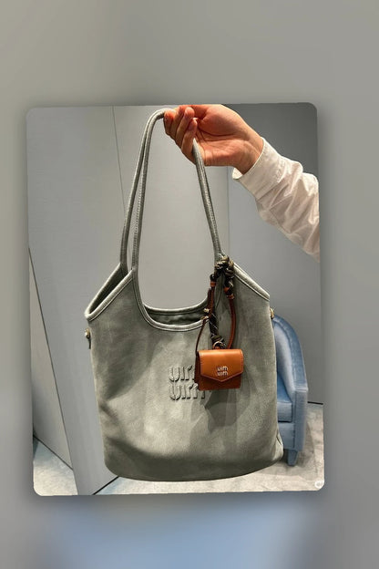 NB - MMU Bag - 595