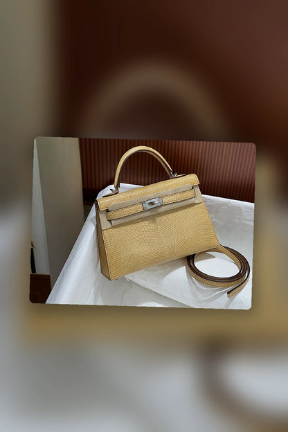 NB - HMS Bag - 667