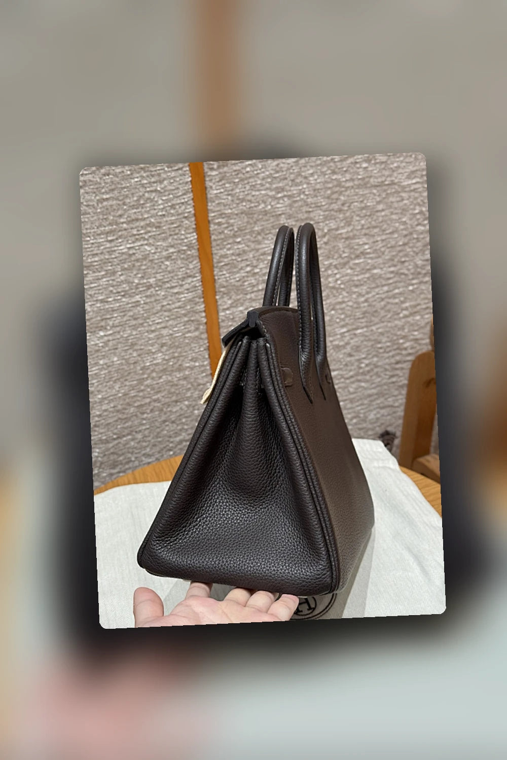 NB - HMS Bag - 1559