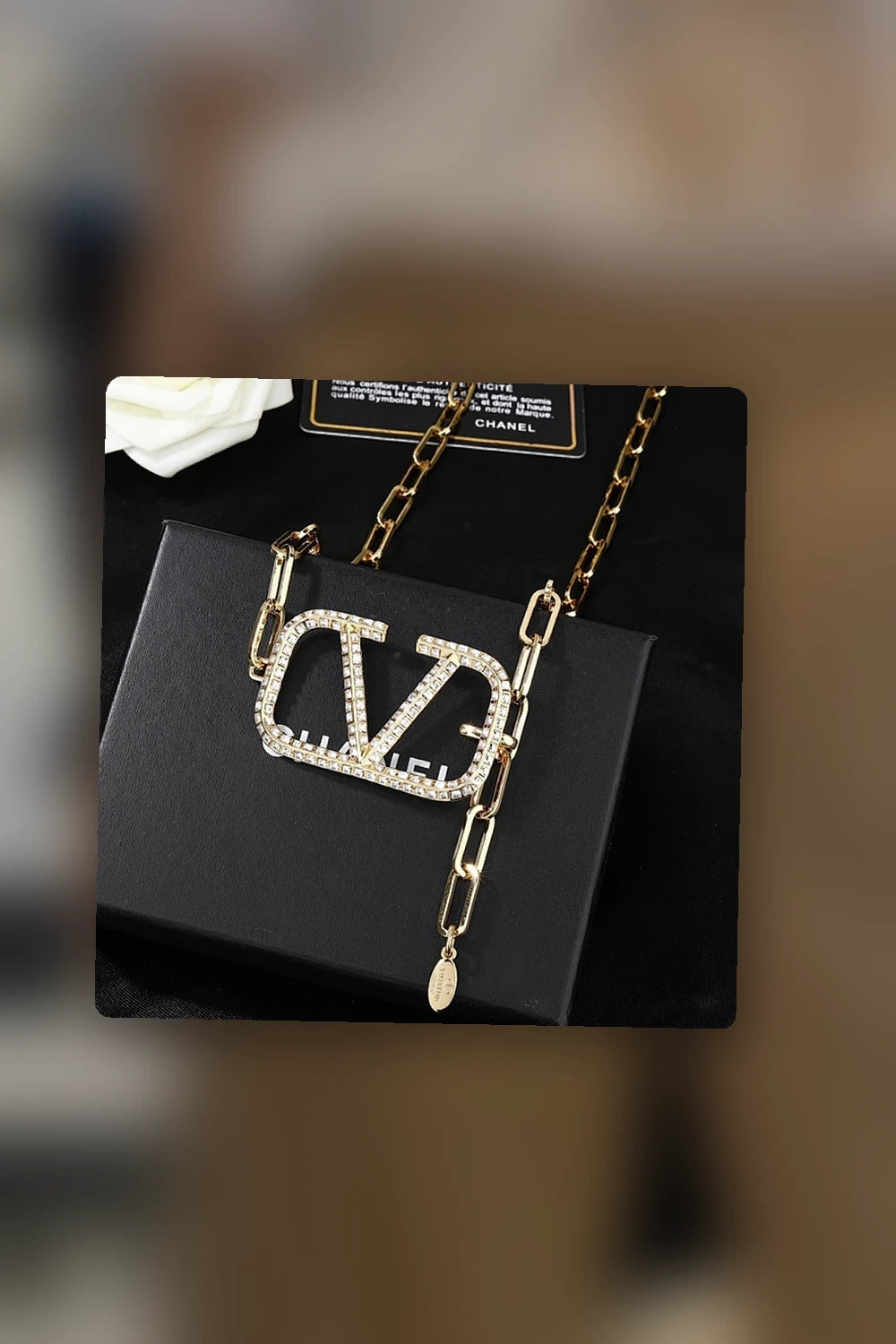 NB - VEL Jewelry - 657