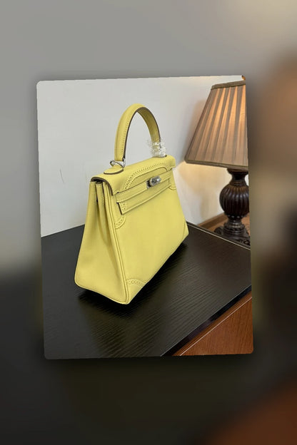 NB - HMS Bag - 1283