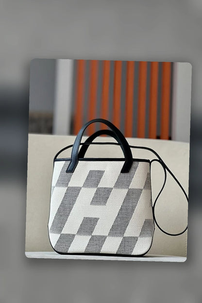 NB - HMS Bag - 423