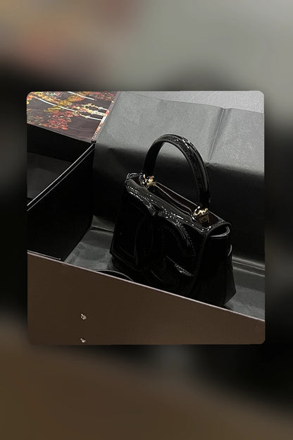 NB - DAG Bag - 301
