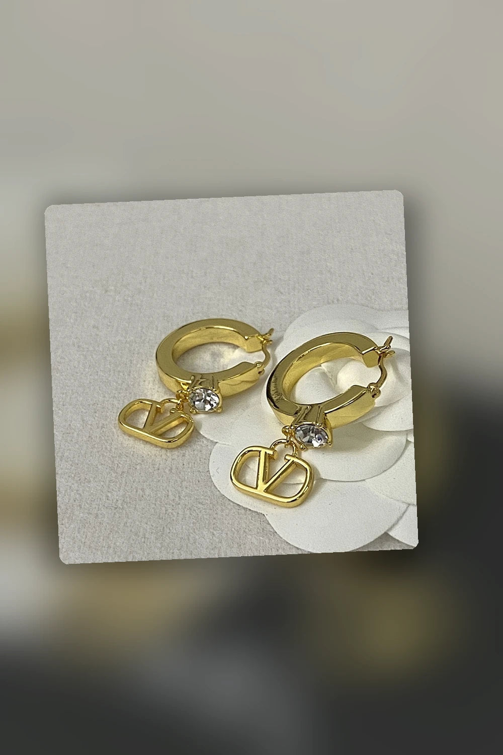 NB - VEL Jewelry - 300
