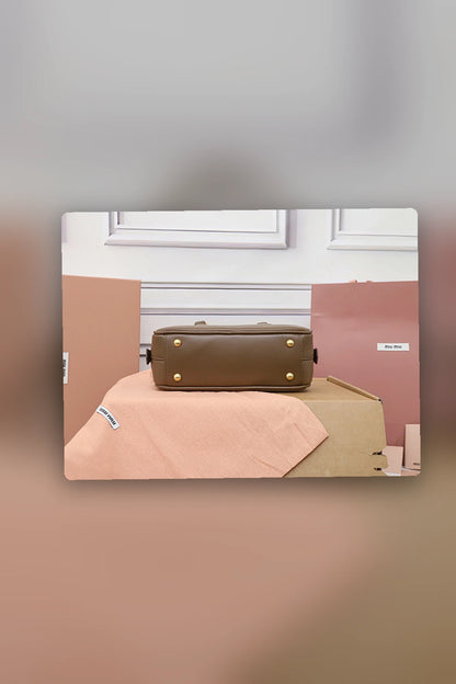 NB - MMU Bag - 096
