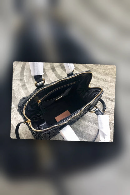 NB - MMU Bag - 1050