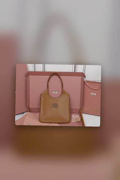 NB - MMU Bag - 095
