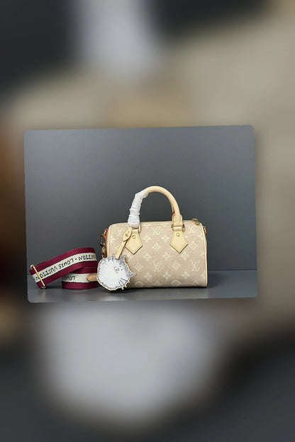 NB - LOV Bag - 1760
