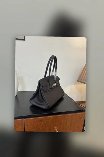 NB - HMS Bag - 1825
