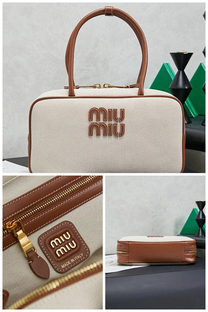 NB - MMU Bag - 068