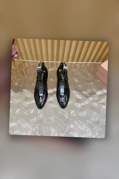 NB - MMU Women Shoes - 612