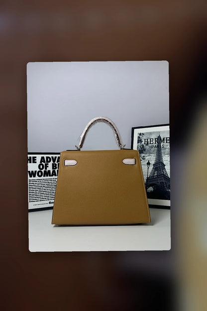 NB - HMS Bag - 897