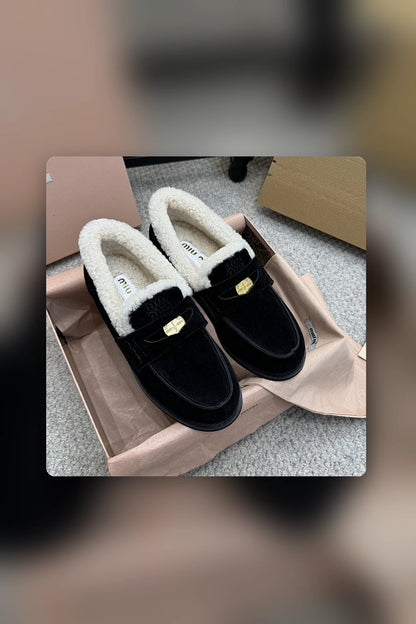 NB - MMU Women Shoes - 544
