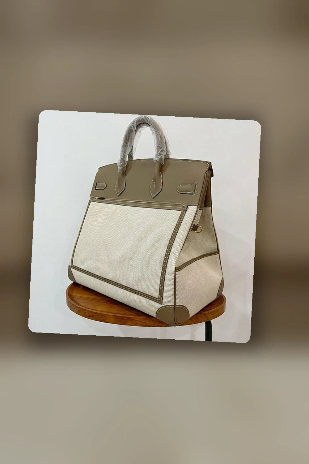 NB - HMS Bag - 1606