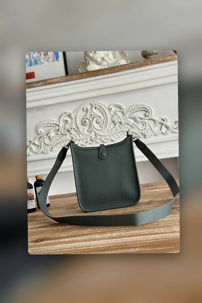 NB - HMS Bag - 1009