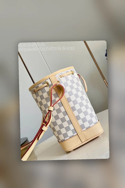 NB - LOV Bag - 097