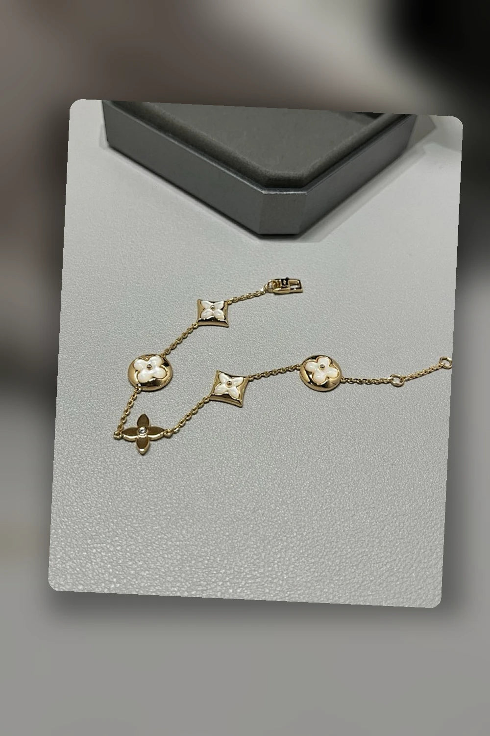 NB - LOV Jewelry - 234