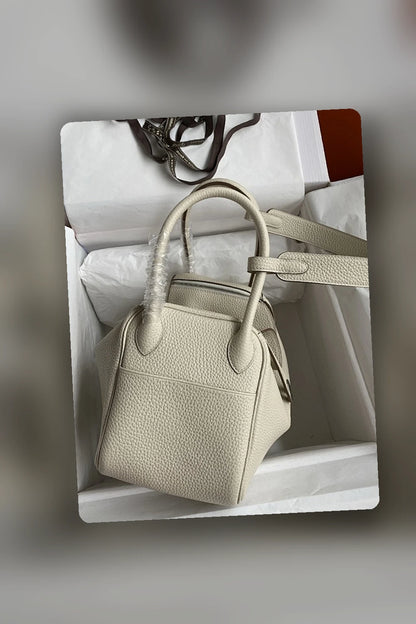 NB - HMS Bag - 693