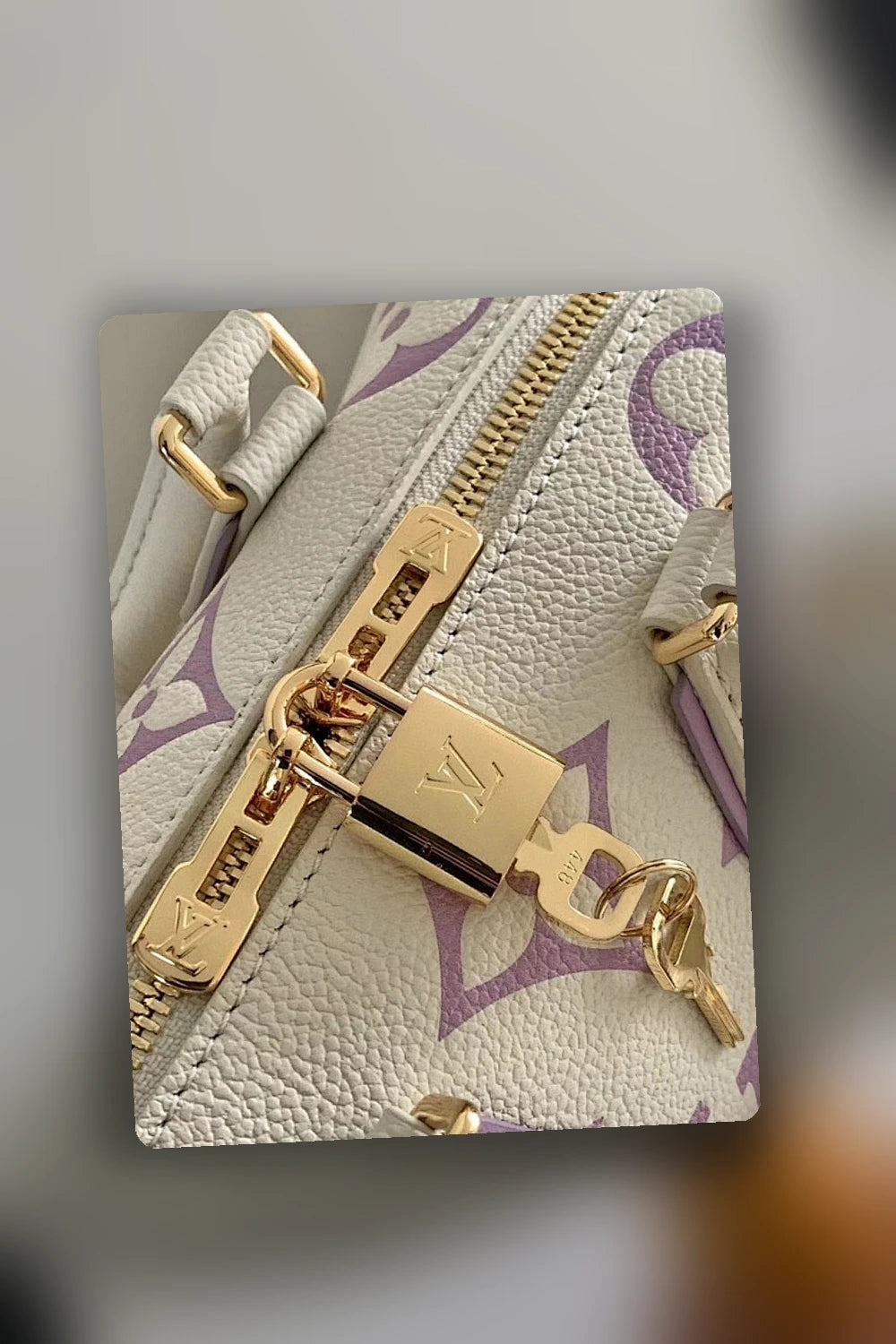 NB - LOV Bag - 1556