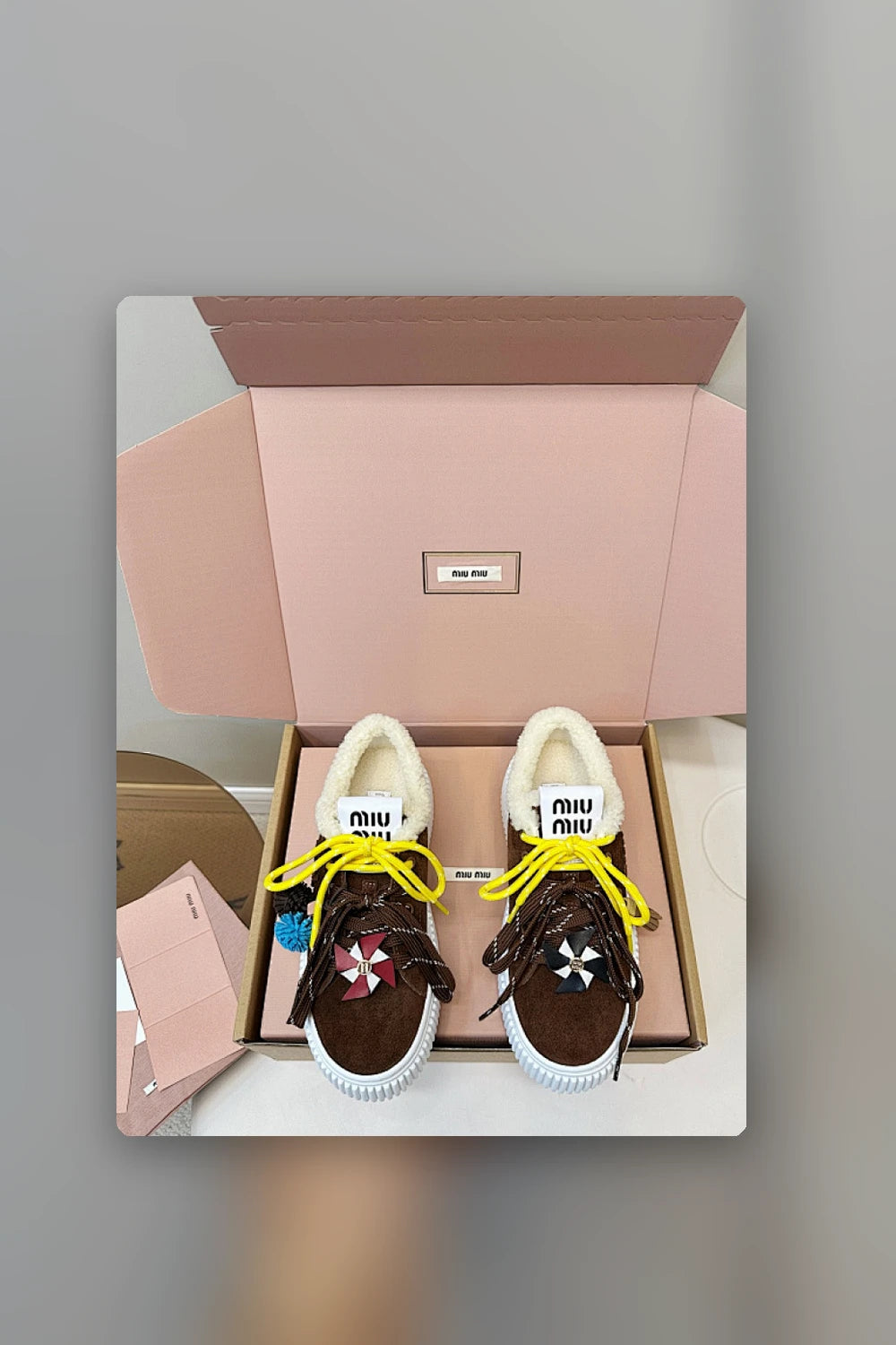 NB - MMU Women Shoes - 735
