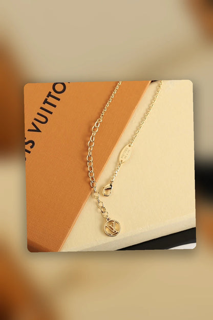 NB - LOV Jewelry - 050