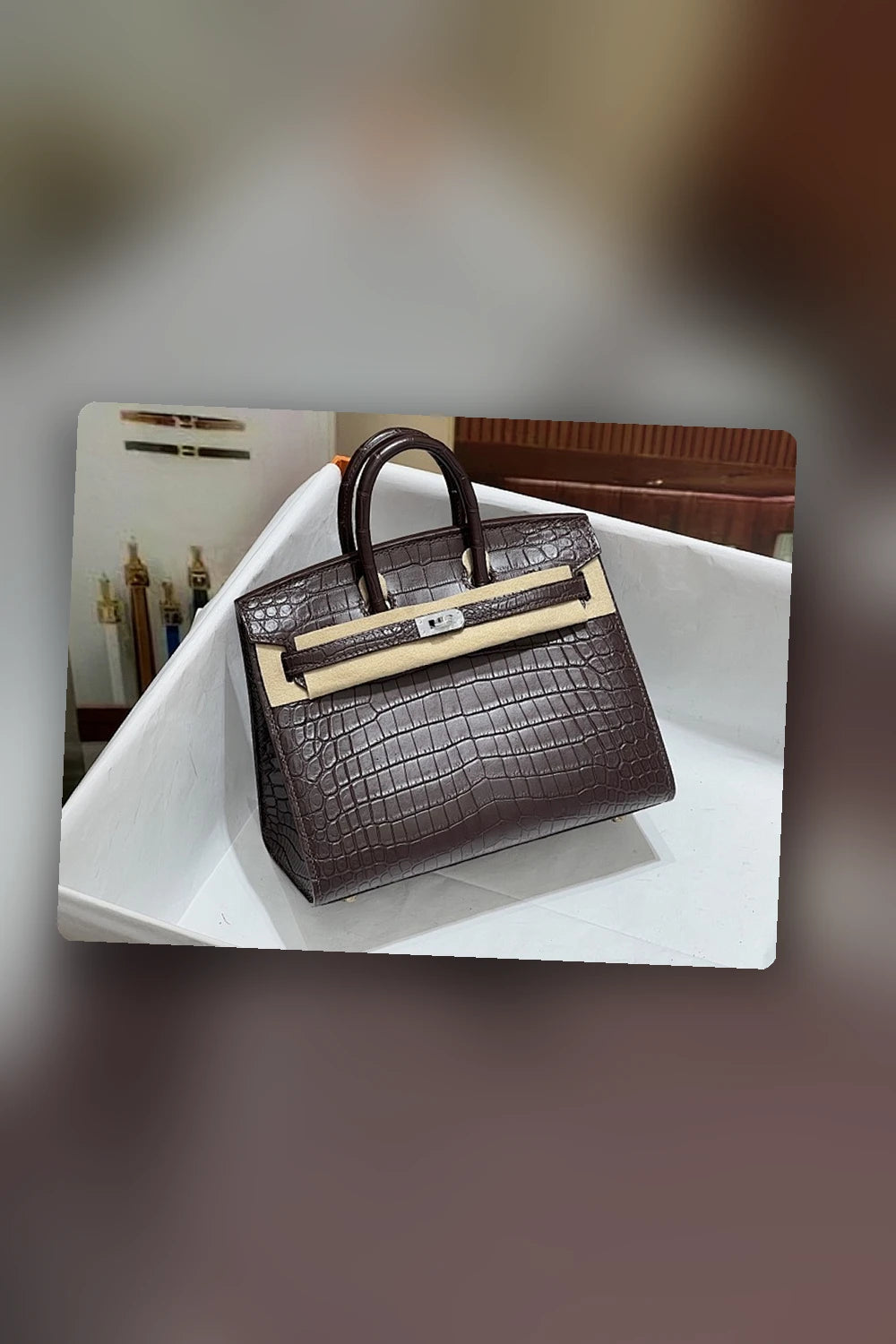 NB - HMS Bag - 683