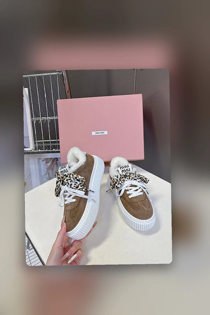 NB - MMU Women Shoes - 710