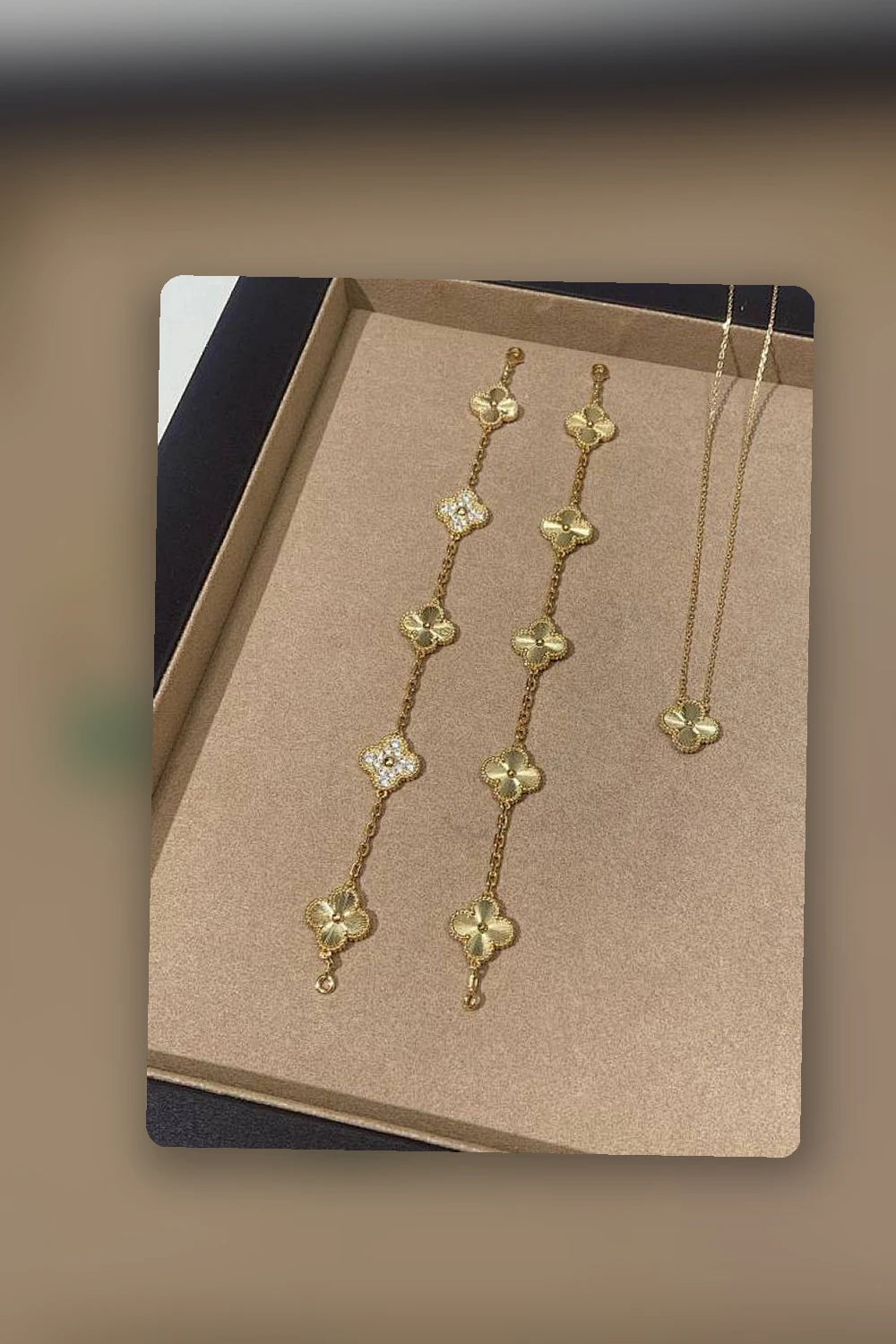 NB - VACA Jewelry - 390