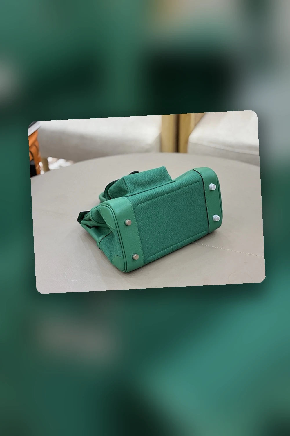 NB - HMS Bag - 1047