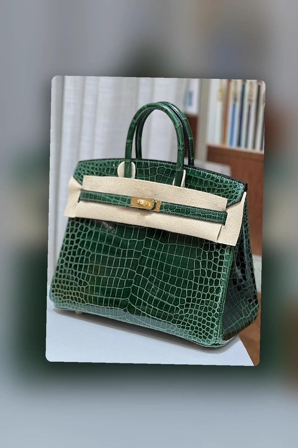 NB - HMS Bag - 623