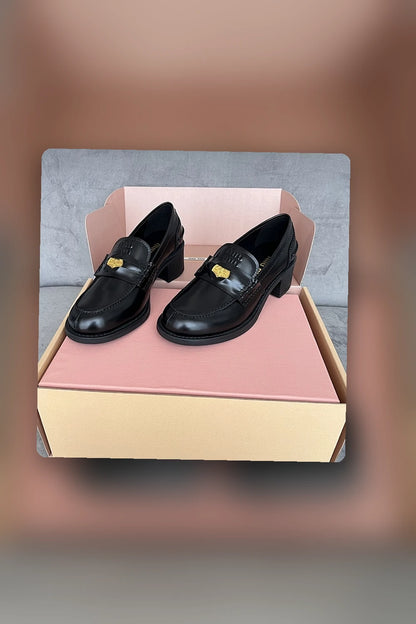 NB - MMU Women Shoes - 472