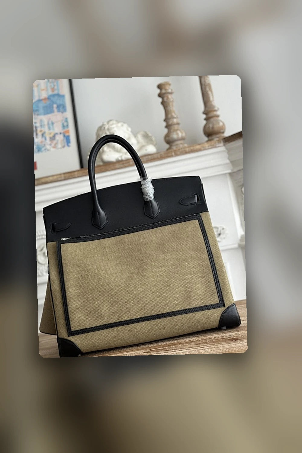 NB - HMS Bag - 1581