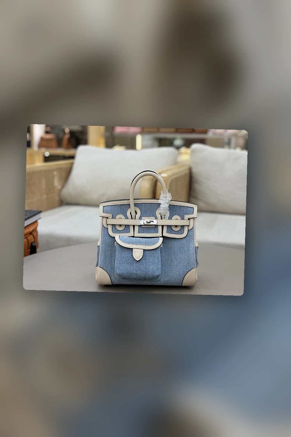 NB - HMS Bag - 1025