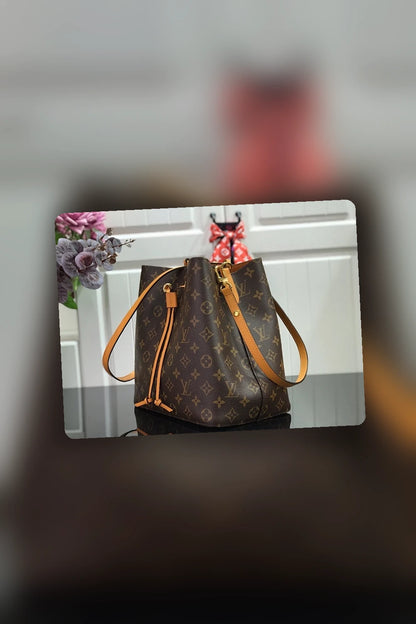 NB - LOV Bag - 1915