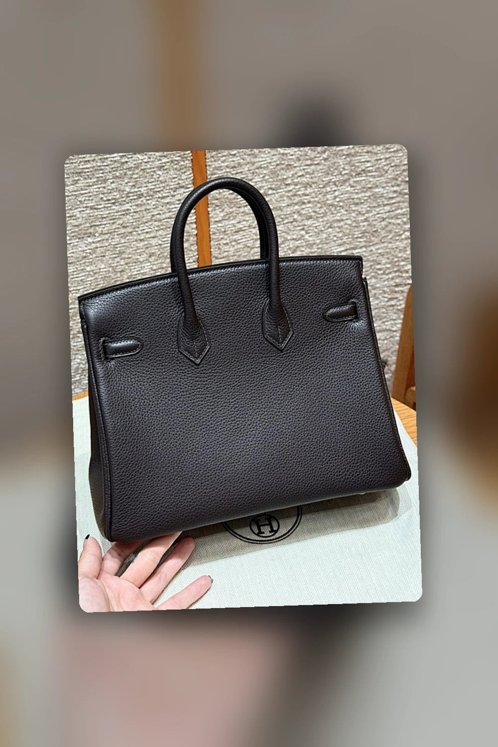 NB - HMS Bag - 1559
