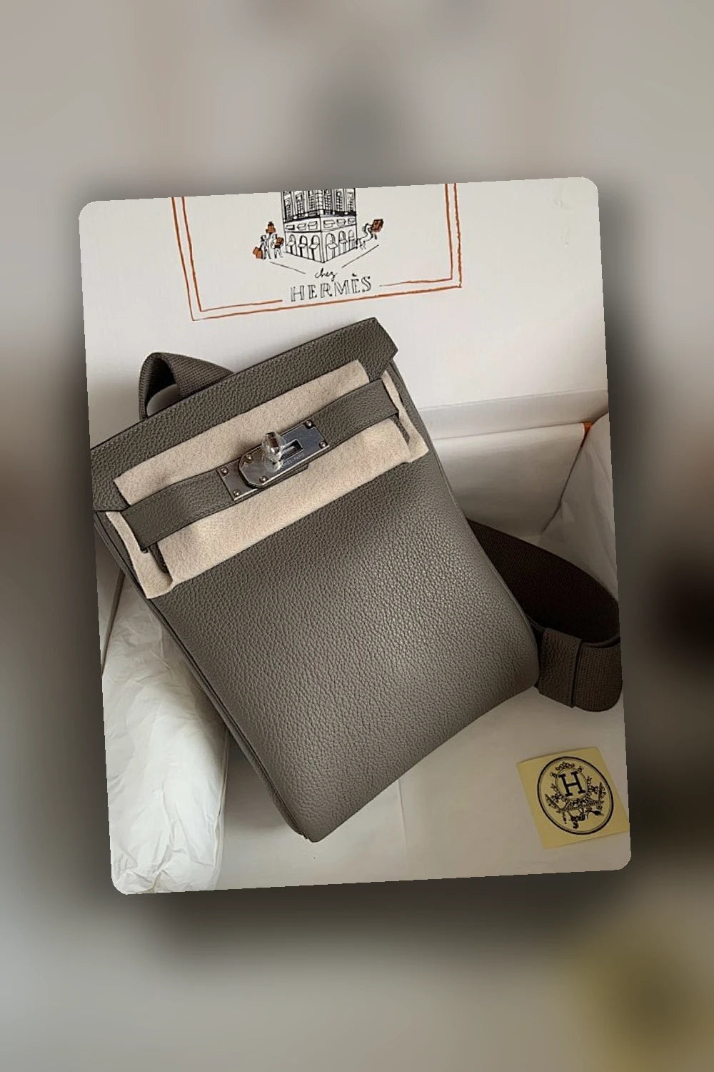 NB - HMS Bag - 1353