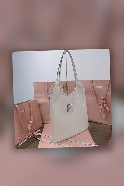 NB - MMU Bag - 695