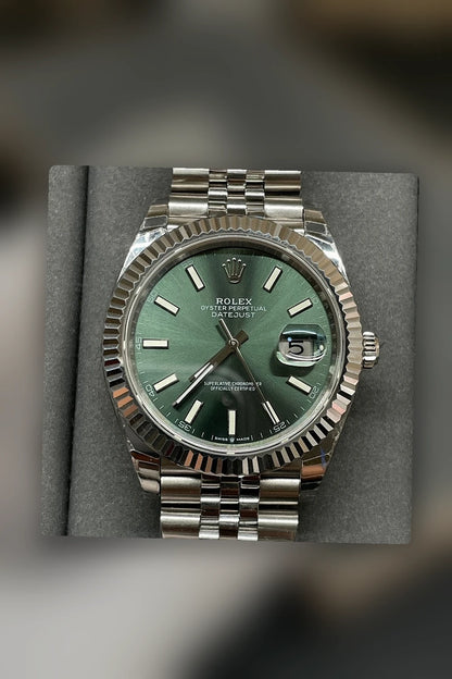 NB - Mix Watch - 208
