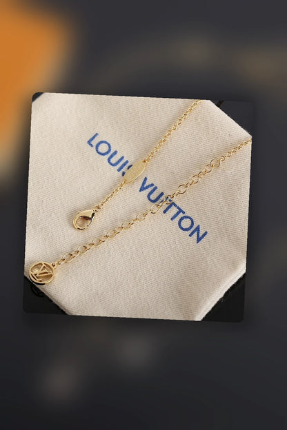 NB - LOV Jewelry - 723