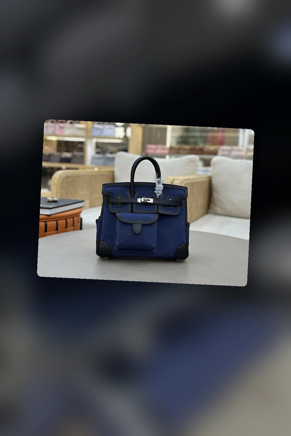 NB - HMS Bag - 1373