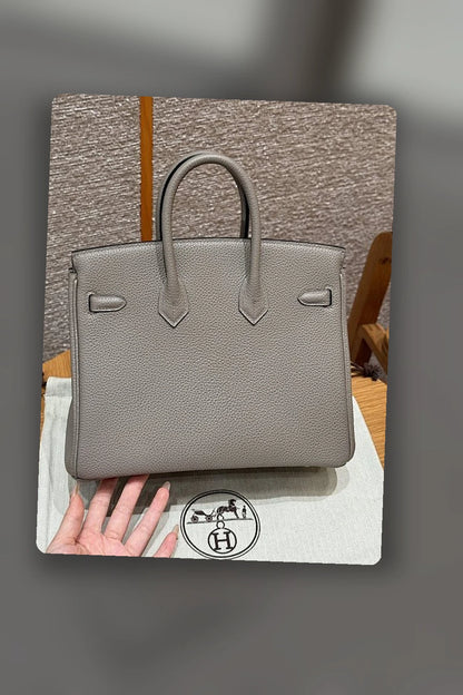NB - HMS Bag - 1584