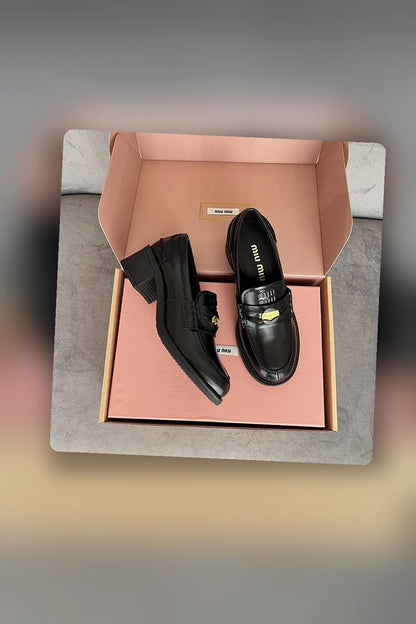 NB - MMU Women Shoes - 472